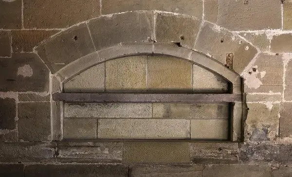 Kloster Maulbronn, Herrenrefektorium, Durchreiche 