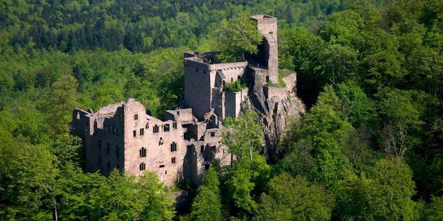 Foto: Staatliche Schlösser und Gärten Baden-Württemberg, Achim Mende Altes Schloss Hohenbaden von außen
